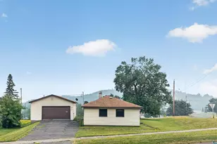 16 Carter Ln, Silver Bay, MN 55614 - Photo 1