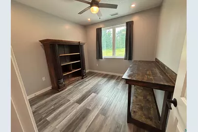 3139 W Tischer Rd, Duluth, MN 55803 - Photo 23