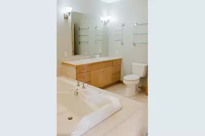 13 W 8th St, Duluth, MN 55805 - Photo 27