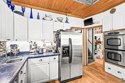 1601 E 4th St, Duluth, MN 55812 - Photo 21