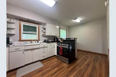8 13th St NW, Chisholm, MN 55719 - Photo 17