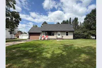 8 13th St NW, Chisholm, MN 55719 - Photo 1