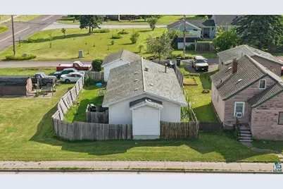 5005 E 2nd St, Superior, WI 54880 - Photo 11