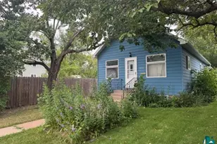 2612 W 4th Ave, Hibbing, MN 55746 - Photo 1