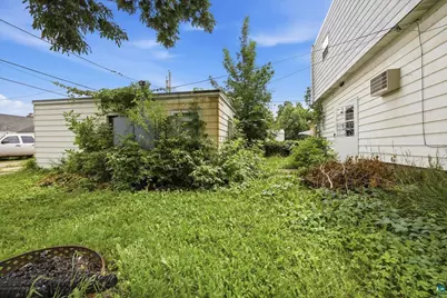 2208 4th Ave W, Hibbing, MN 55746 - Photo 27