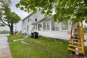 1222 Lakeshore Dr, Ashland, WI 54806 - Photo 1