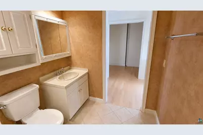 2820 W 15th St #1, Duluth, MN 55806 - Photo 41