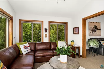 231 Hickory St, Duluth, MN 55811 - Photo 11