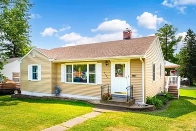 5306 Oneida St, Duluth, MN 55804 - Photo 1