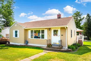 5306 Oneida St, Duluth, MN 55804 - Photo 1