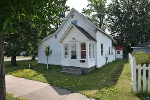 116 6th St E, Ashland, WI 54806 - Photo 1