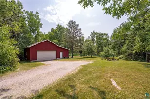 3310 Strand Rd, Duluth, MN 55803 - Photo 3