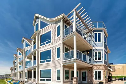 2100 Water St #207A, Duluth, MN 55812 - Photo 1