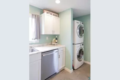 1826 E 7th St, Superior, WI 54880 - Photo 23