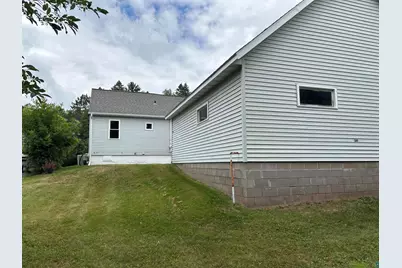 110 W Toledo St, Duluth, MN 55811 - Photo 9