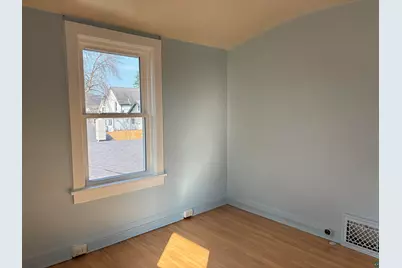 417 N 38th Ave W, Duluth, MN 55807 - Photo 21