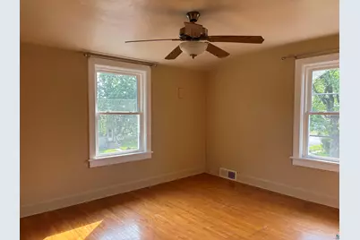417 N 38th Ave W, Duluth, MN 55807 - Photo 23