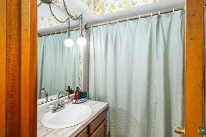 216 Kissel Ave, Duluth, MN 55811 - Photo 9