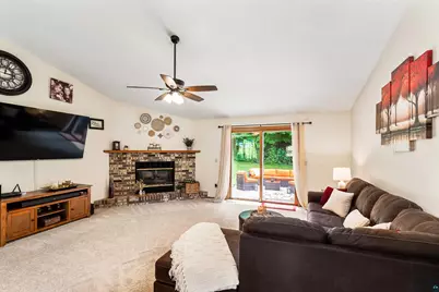 2434 Peace Dr, Duluth, MN 55811 - Photo 5