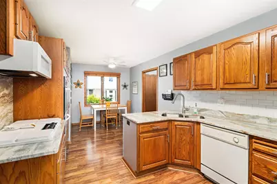 2434 Peace Dr, Duluth, MN 55811 - Photo 13