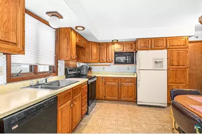 4615 Cooke St, Duluth, MN 55804 - Photo 7