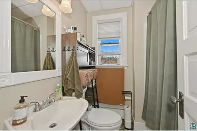 1727 E Superior St, Duluth, MN 55804 - Photo 25