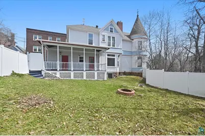 1727 E Superior St, Duluth, MN 55804 - Photo 7