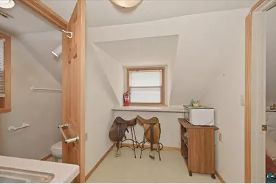 1727 E Superior St, Duluth, MN 55804 - Photo 19