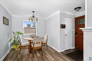 2412 Chambersburg Ave, Duluth, MN 55811 - Photo 3