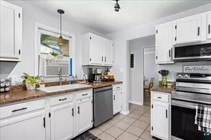 2412 Chambersburg Ave, Duluth, MN 55811 - Photo 7