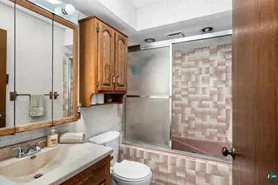 2302 Pershing St, Duluth, MN 55811 - Photo 19