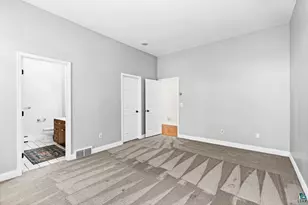 2906 W 15th St, Duluth, MN 55806 - Photo 45