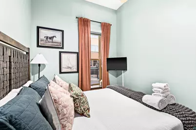 1 N Lake Ave, Duluth, MN 55805 - Photo 9