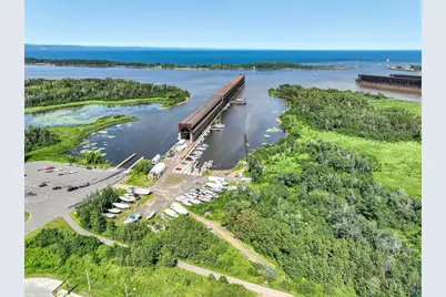92 E 30th Ave, Superior, WI 54880 - Photo 5
