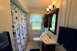 1031 W Skyline Pkwy, Duluth, MN 55806 - Photo 9