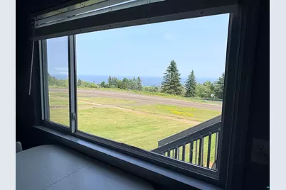 1031 W Skyline Pkwy, Duluth, MN 55806 - Photo 11