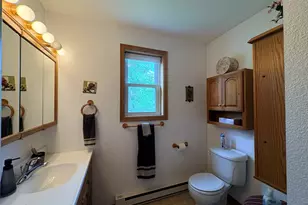 1031 W Skyline Pkwy, Duluth, MN 55806 - Photo 19