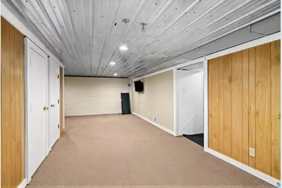 2206 Hammond Ave, Superior, WI 54880 - Photo 21