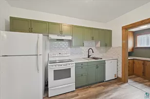 717 Baxter Ave, Superior, WI 54880 - Photo 5