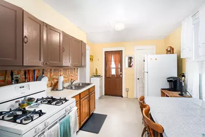 2602 W 3rd St, Duluth, MN 55806 - Photo 5