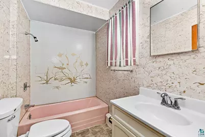 703 E 5th St, Superior, WI 54880 - Photo 21