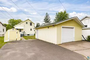703 E 5th St, Superior, WI 54880 - Photo 41