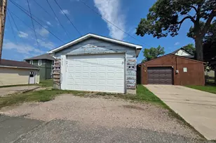 824 13th St N, Virginia, MN 55792 - Photo 5