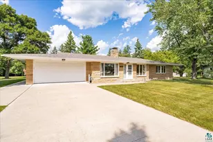 1027 Comstock Dr, Deer River, MN 56636 - Photo 1