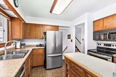 2705 Jean Duluth Rd, Duluth, MN 55804 - Photo 15