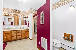 2705 Jean Duluth Rd, Duluth, MN 55804 - Photo 27