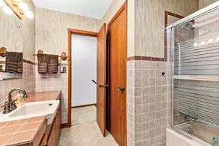 2705 Jean Duluth Rd, Duluth, MN 55804 - Photo 19