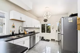 619 N 42nd Ave W, Duluth, MN 55807 - Photo 23