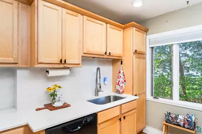 4731 Oneida St, Duluth, MN 55804 - Photo 19