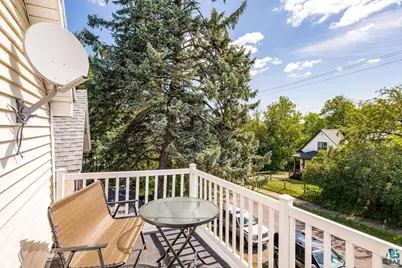 517 E 8th St, Duluth, MN 55805 - Photo 13